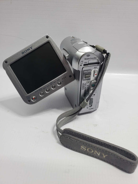 Sony Handycam DCR-PC55 MiniDV Tape Camera (AS-IS) |