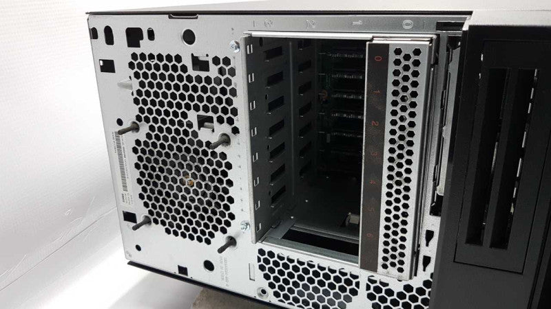 IBM system X3100 M5 Xeon E3-1271 V3 @ 3.60ghz / 8gb ram / quadro NVS 310 #