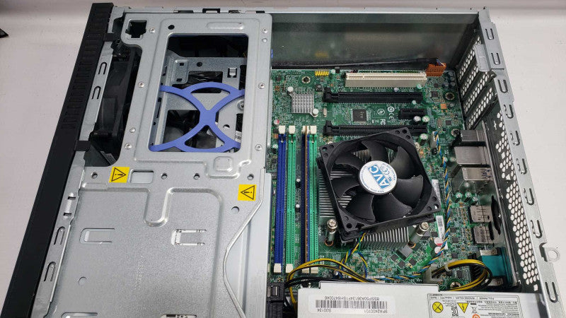 Lenovo ThinkCentre E3-1245v3@3.4GHz 4GB DDR3 No HDD [