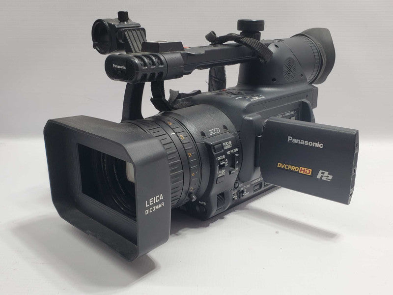 Panasonic DVCPROHD P2 AG-HVX200P Professional Videocamera (AS-IS) |