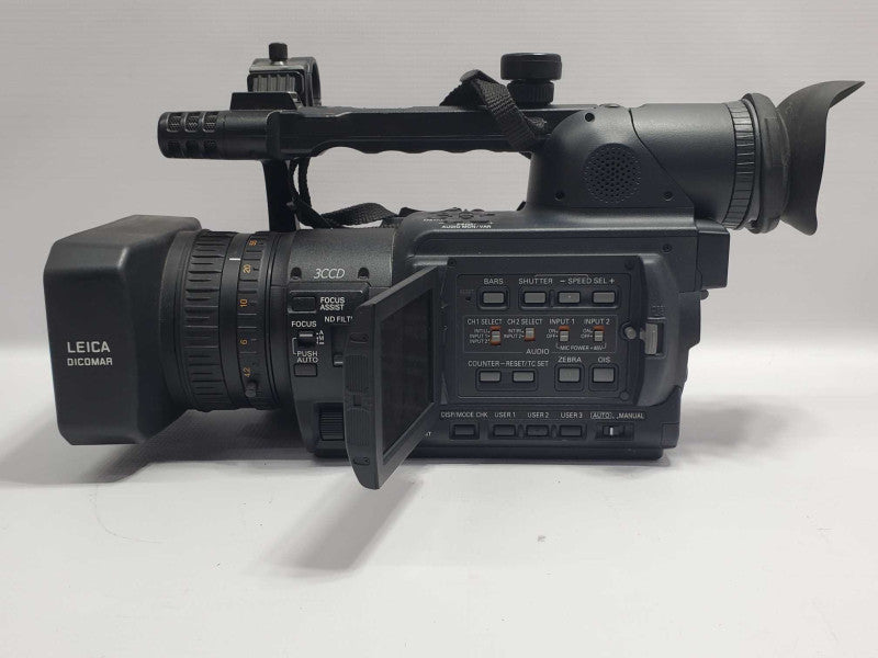 Panasonic DVCPROHD P2 AG-HVX200P Professional Videocamera (AS-IS) |