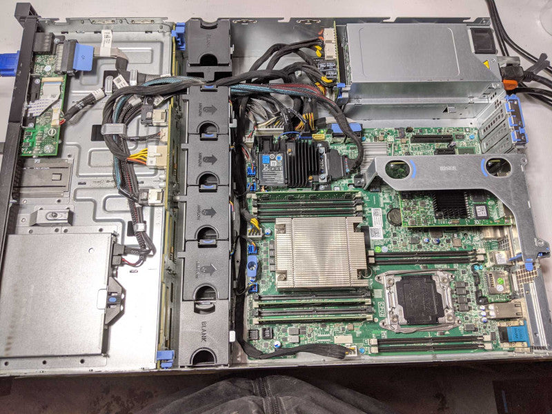 Dell Poweredge R530 Xeon E5-2609 v3 @ 1.90ghz / 12gb ram / H730 Mini Raid