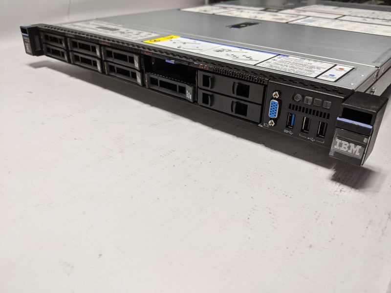 Lenovo X3550 M5 Xeon E5-2640 v3 2.5GHz 8GB ECC 2x PSU No RAID