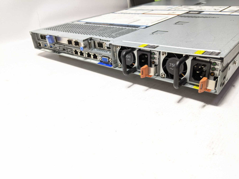 Lenovo X3550 M5 Xeon E5-2640 v3 2.5GHz 8GB ECC 2x PSU ServeRAID M5210
