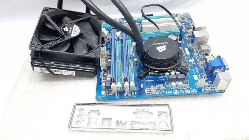 CPU Mobo Combo I3-2120 @ 3.30ghz / 8gb ram / 120mm Corsair AiO / B75M-D3H #