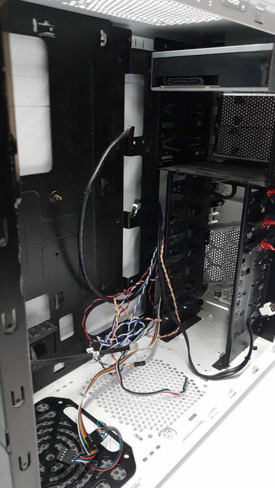 Thermaltake Mid Tower case VN40006w2n Commander MS-I Snow Edition #