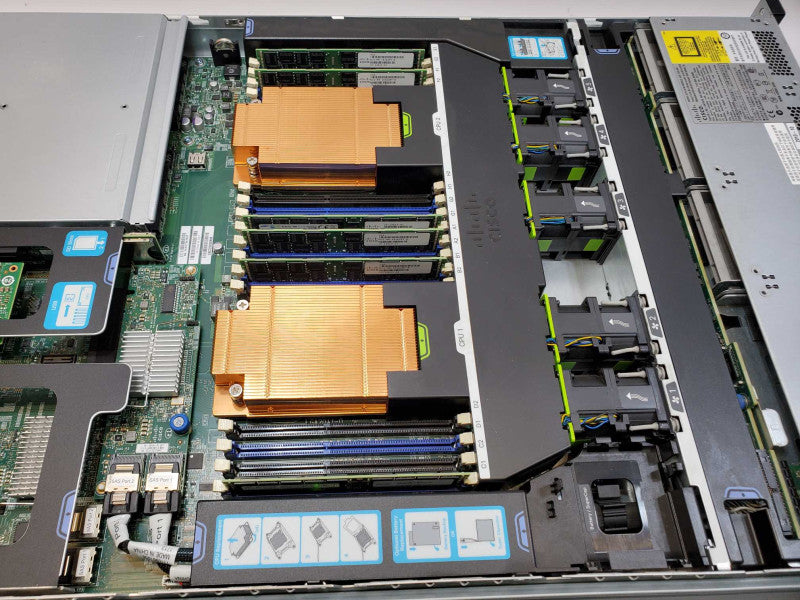 Cisco UCS C220 M3 2x Xeon E5-2650 @ 2.0 GHz 96GB Ram 8x 2.5\\" No HDD (