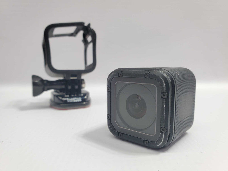 GoPro Hero 4 Session with 3M Attachable Mounting Bracket (READ) |