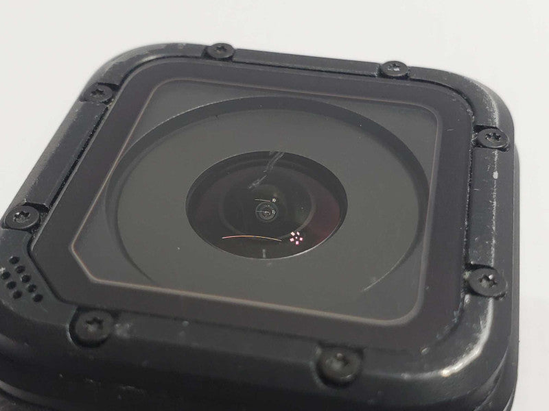 GoPro Hero 4 Session with 3M Attachable Mounting Bracket (READ) |