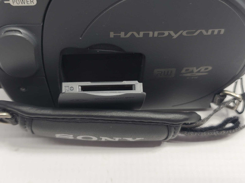 Sony Handycam DCR-DVD305 Digital Camcorder (READ) |