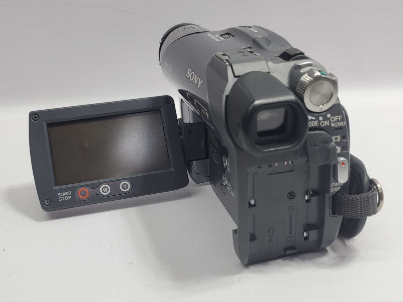 Sony Handycam DCR-DVD305 Digital Camcorder (READ) |