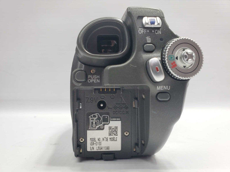 Panasonic VDR-D100 DVD Digital Camcorder |
