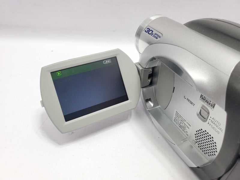 Panasonic VDR-D100 DVD Digital Camcorder |