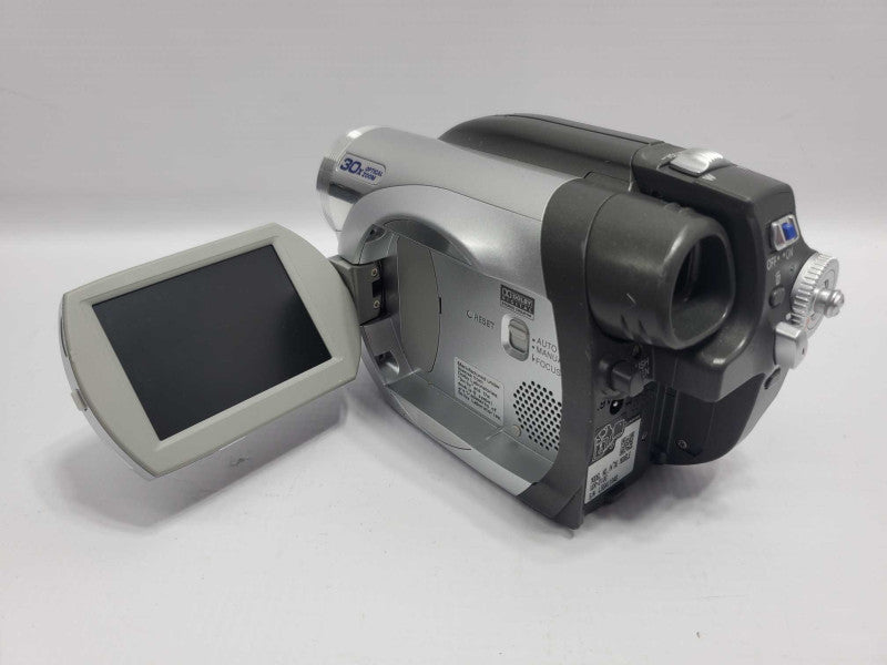 Panasonic VDR-D100 DVD Digital Camcorder |