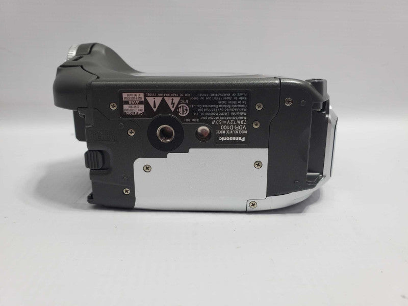 Panasonic VDR-D100 DVD Digital Camcorder |