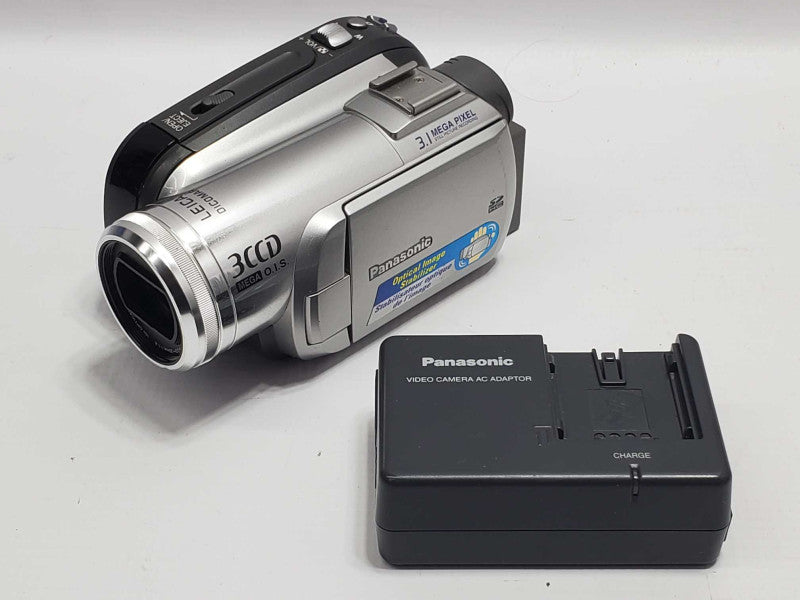 Panasonic PV-GS320 MiniDV Digital Camcorder |