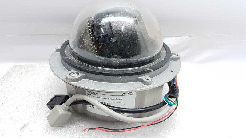 Pelco IES0DN-0 Outdoor Security Camera #