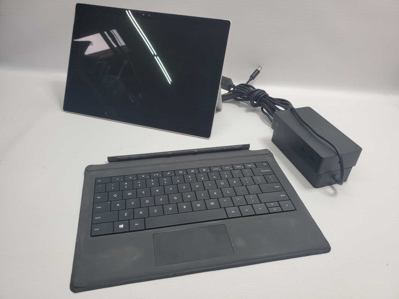 Microsoft Surface Pro 4 Model 1724 i5-6300U 8GB RAM 256GB Storage |