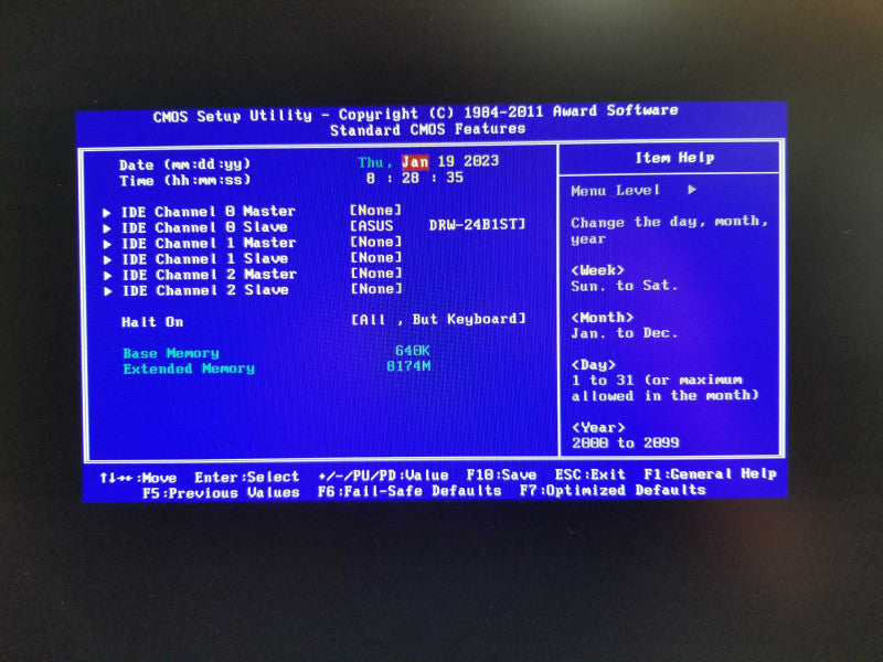 Gigabyte GA-990XA-UD3 board w/ AMD CPU and 8GB RAM, with Case Read _