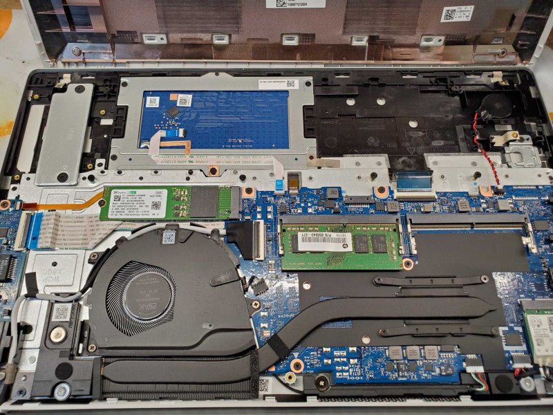 HP ProBook 450 G8 15.6\\" Core i5-1135G7 @ 2.4 GHz 8GB Ram 250GB SSD [Parts] (