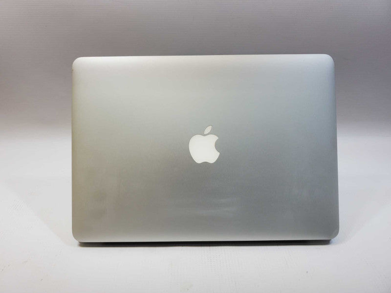 MacBook Air 2013 13\\" Core i5-4250U @ 1.30GHz 4GB Ram 250GB SSD [READ] (