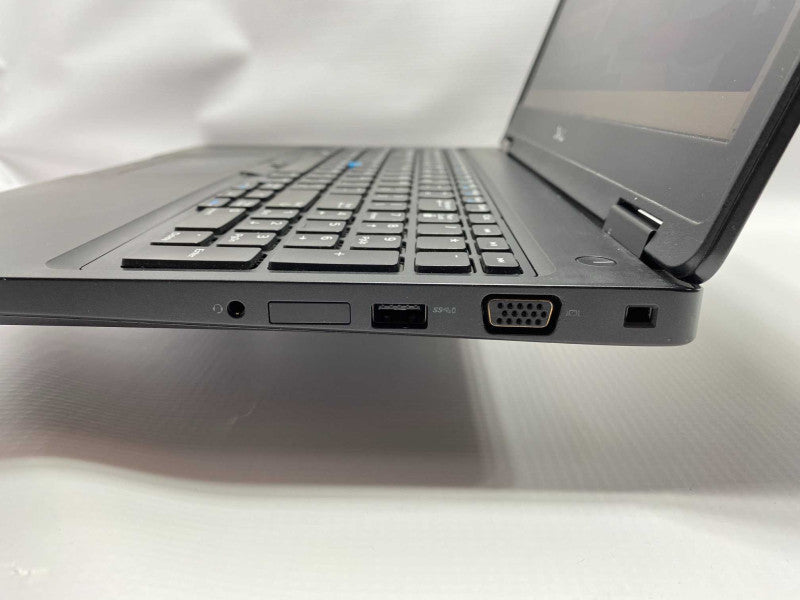 DELL Latitude 5590 with i5-8350U CPU 8G BRAM & 1TB Hard Drive  Storage  -