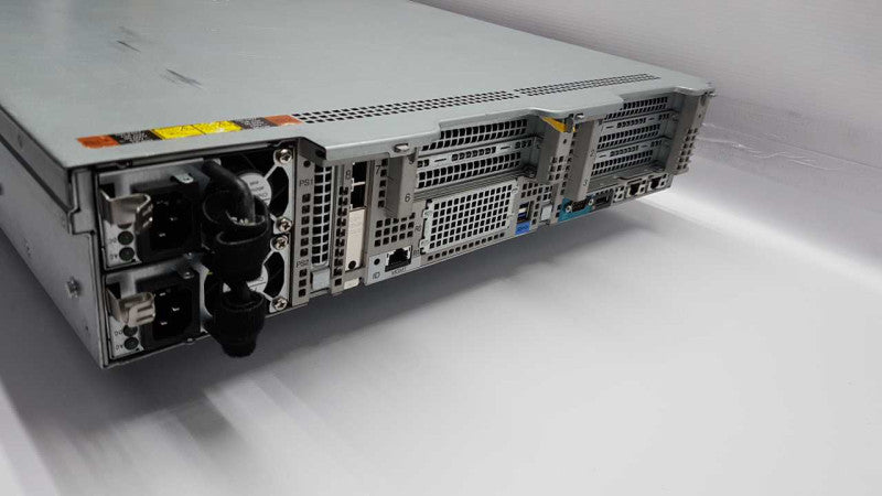 lenovo RD650 2x Xeon E5-2620 V3 @ 2.40ghz / 192gb ddr4 / 720ix raid / READ #