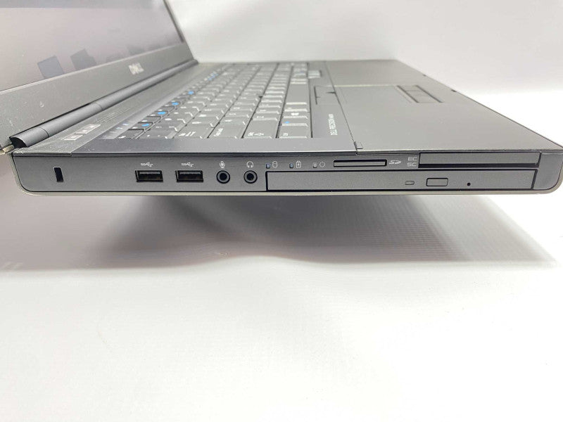 17\\" DELL Precision M6800 with i5-4340M CPU 8GB RAM & 220GB SSD READ  -
