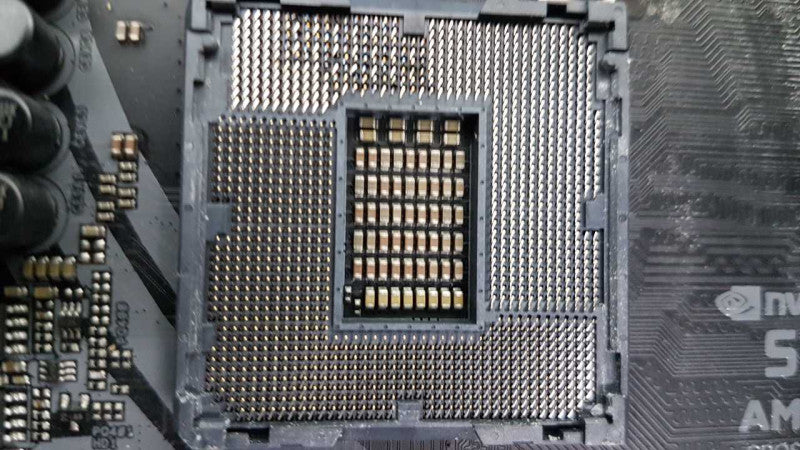 Asrock Z390 Taichi Mo therboard / READ BELOW #