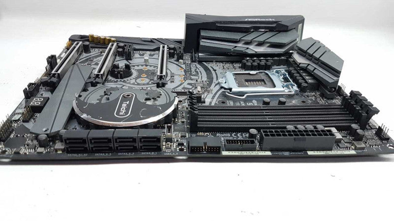 Asrock Z390 Taichi Mo therboard / READ BELOW #