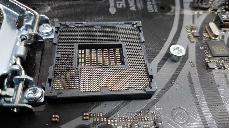 Asrock Z390 Taichi Mo therboard / READ BELOW #