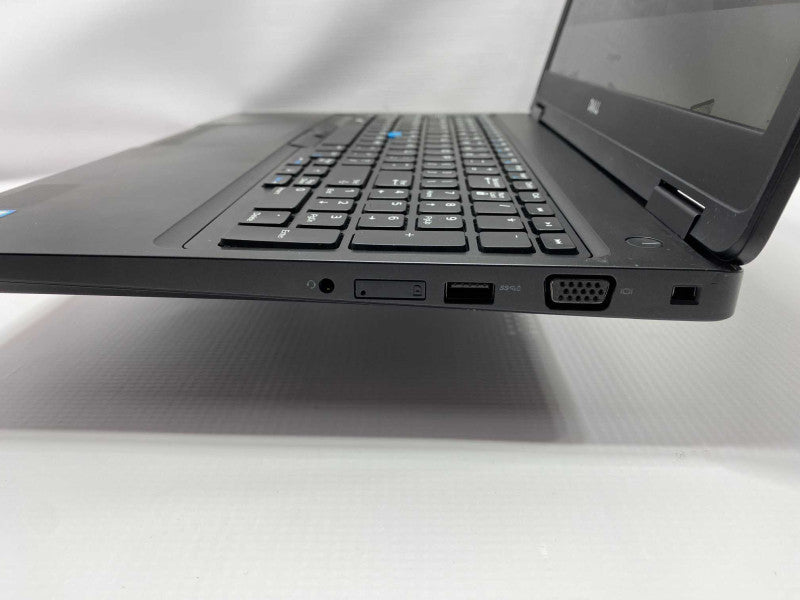DELL Latitude 5580 with i7-7600 CPU 8GB RAM & 256GB SSD Storage READ  -