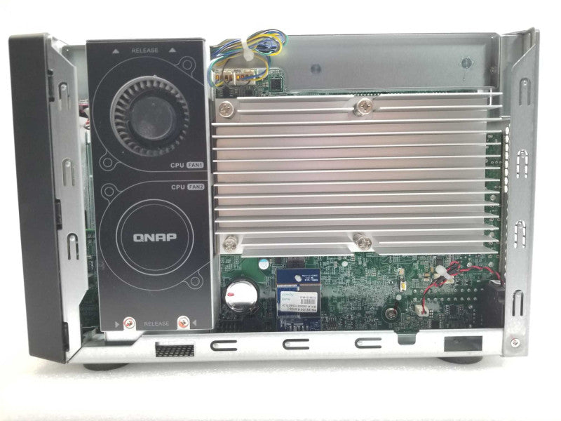 QNAP TVS-872XT 8 BAY NAS, No HDD, 8th Gen intel CPU, AS-IS _