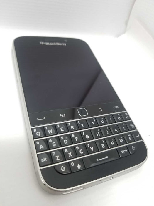 BlackBerry Classic Q20 - 16GB Black, Rogers Locked, QTY ~