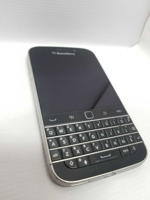 BlackBerry Classic Q20 - 16GB Black, Bell Locked ~