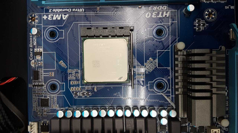 Custom PC FX-6100 @ 3.30ghz / 16gb ram / quadro K2000 GPU #