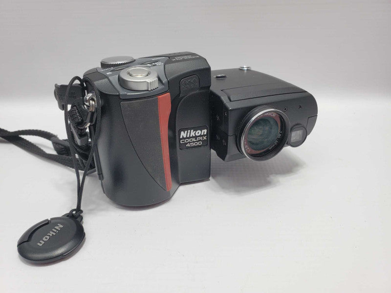 Nikon Coolpix 4500 4.0MP Digital Camera (AS-IS) |