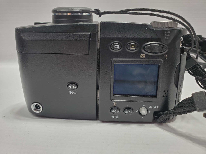 Nikon Coolpix 4500 4.0MP Digital Camera (AS-IS) |