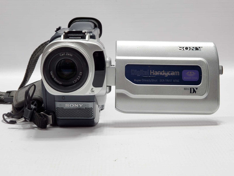 SONY Digital Handycam MiniDV DCR-TRV17 |