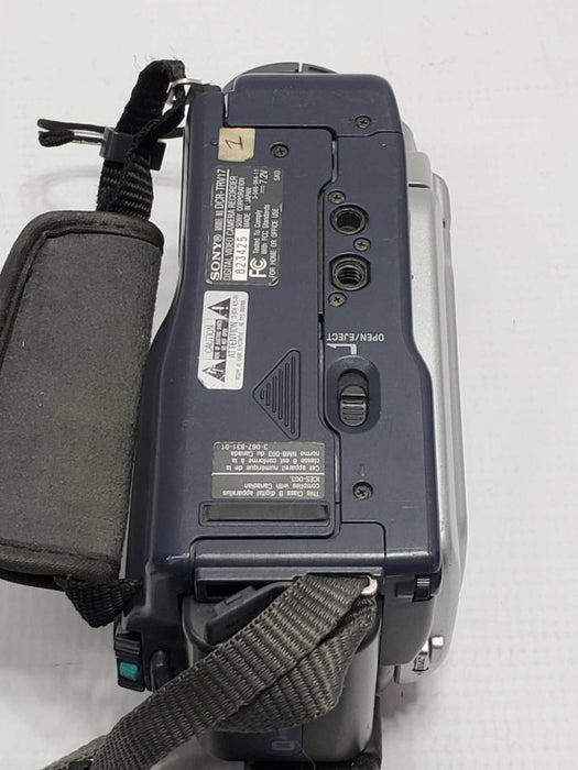 SONY Digital Handycam MiniDV DCR-TRV17 |