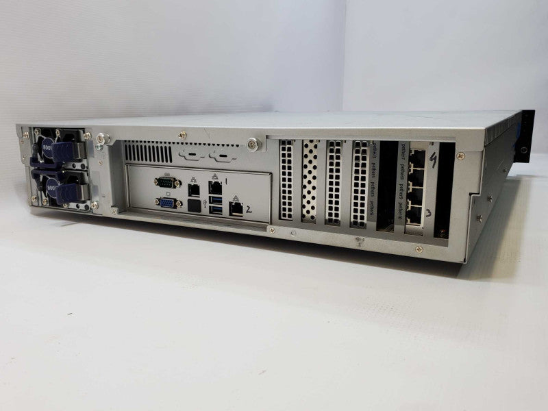 FireEye FEI-016 Xeon E5-2620 v4 @ 2.1 GHz 16GB DDR4 12x 3.5\\" No HDD [READ] (