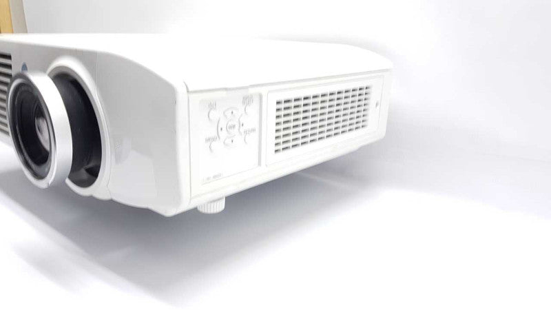 Panasonic LCD Projector PT-LZ370U / 1565 lamp hours #