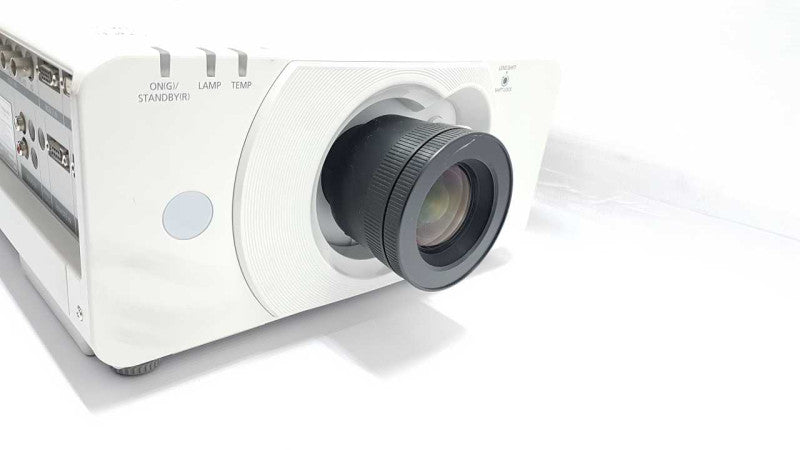 Panasonic DLP Projector PT-DW530U DLP 4000 Lumens / READ #