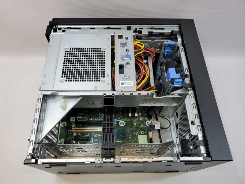 Dell Precision 3630 Xeon E-2124G @ 3.4GHz 16GB DDR4 3x 3.5\\" No HDD (