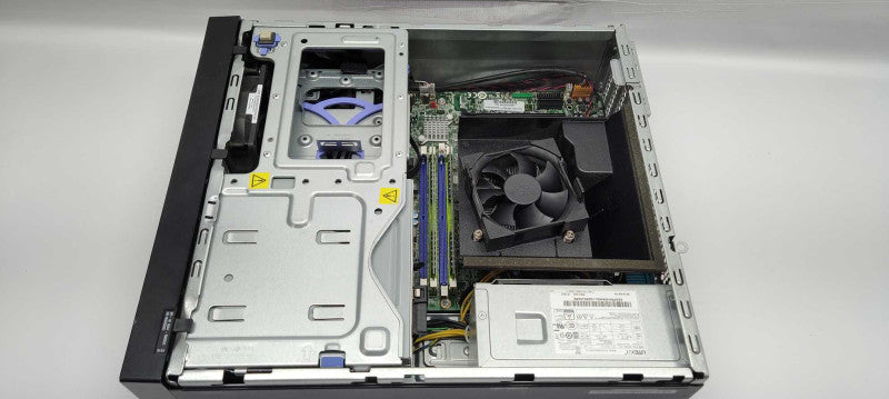 LEnovo Thinkstation P310 Xeon E3-1245 V5 @ 3.5ghz / 32gb ram / read #
