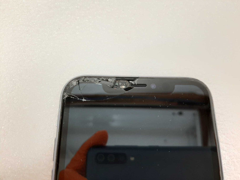 Apple iPhone 11 64GB Factory Reset. Read!