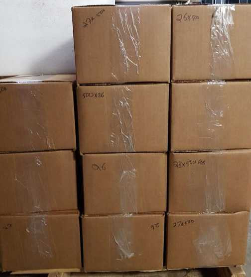 11 Boxes of 500 GB 3.5\\'\\' SATA HDDs mixed brands - 291 PCS