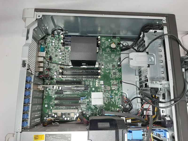 Dell Precision T3610 Xeon E5-1620 v2 @3.7GHz 8GB DDR3 GPU No HDD