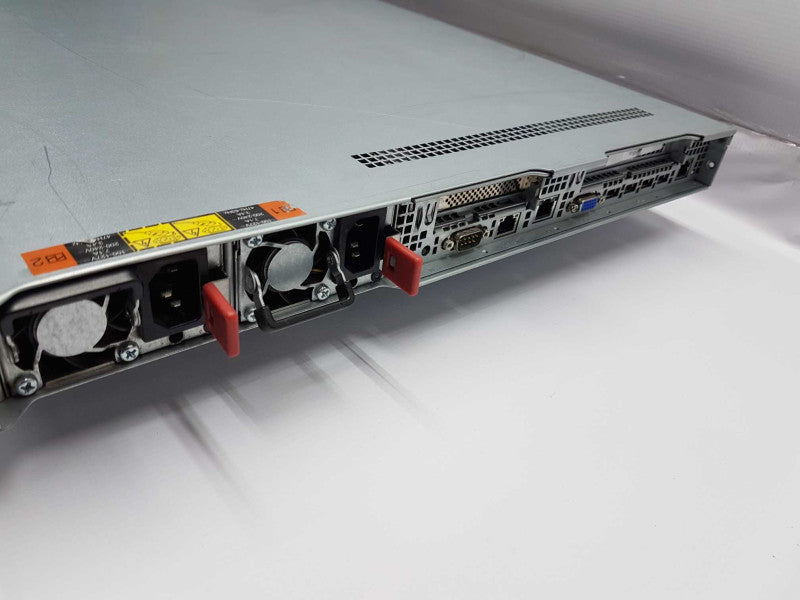 Lenovo Thinkserver RD330 Xeon E5-2420 @ 1.90ghz / 8gb ram / 9240-8i raid ctrl #