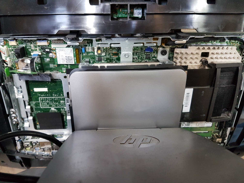 HP RP9 G1 AiO i3-6100 @ 3.70ghz / 8gb ram / READ #